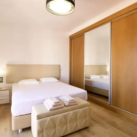 Rosa - With Private Pool *